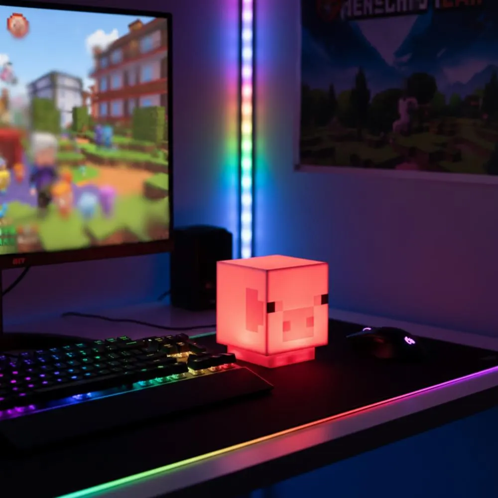 Pixel Pig Night Light – Cute Pixel-Style USB LED Bedside Lamp