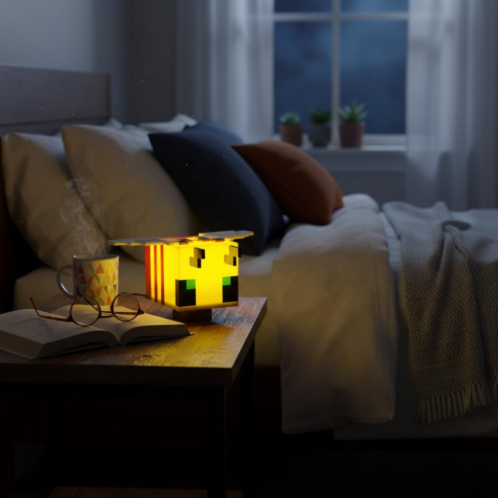Pixel Bee Night Light – Cute Pixel-Style USB LED Bedside Lamp