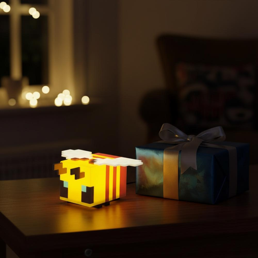 Pixel Bee Night Light – Cute Pixel-Style USB LED Bedside Lamp